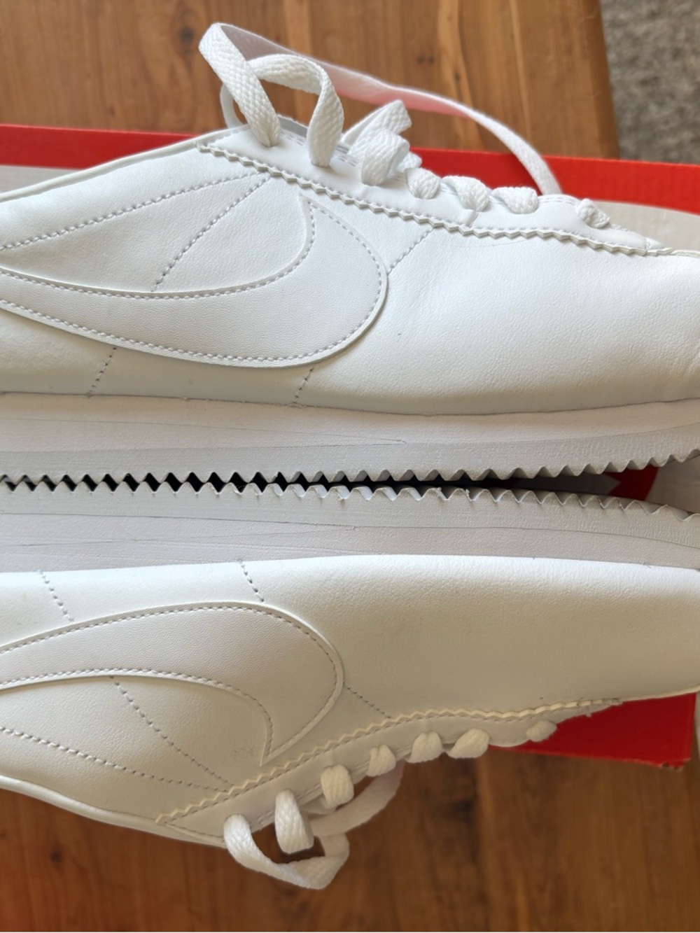Nike WMNS Classic Cortez Leather Sneakers - White - Picture 3 of 6